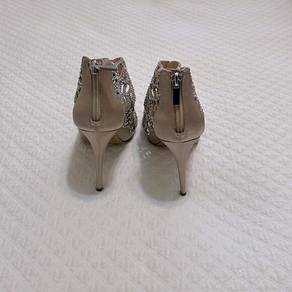 I.N.C. International Concepts Stiletto Saranebis Heels w/ Silver Accents Size 8M - Picture 4 of 9